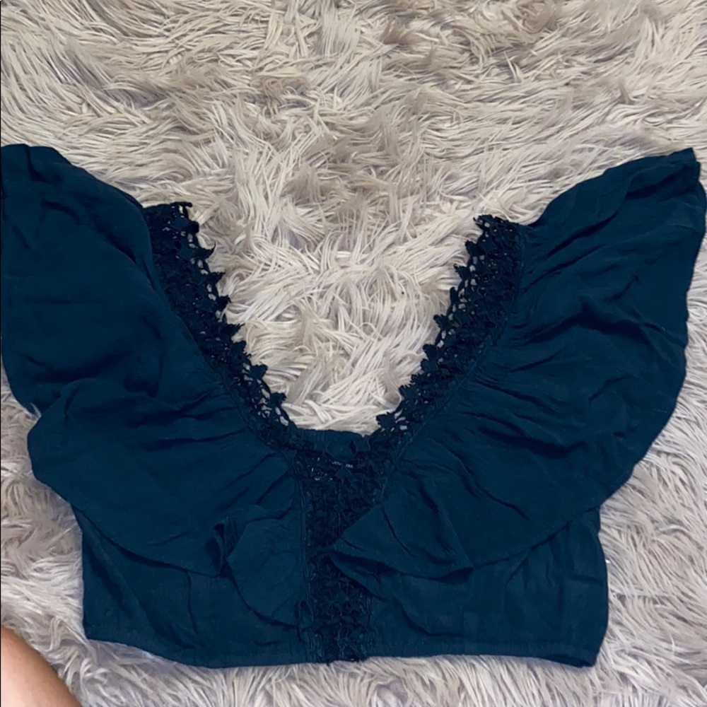 American Eagle crop top